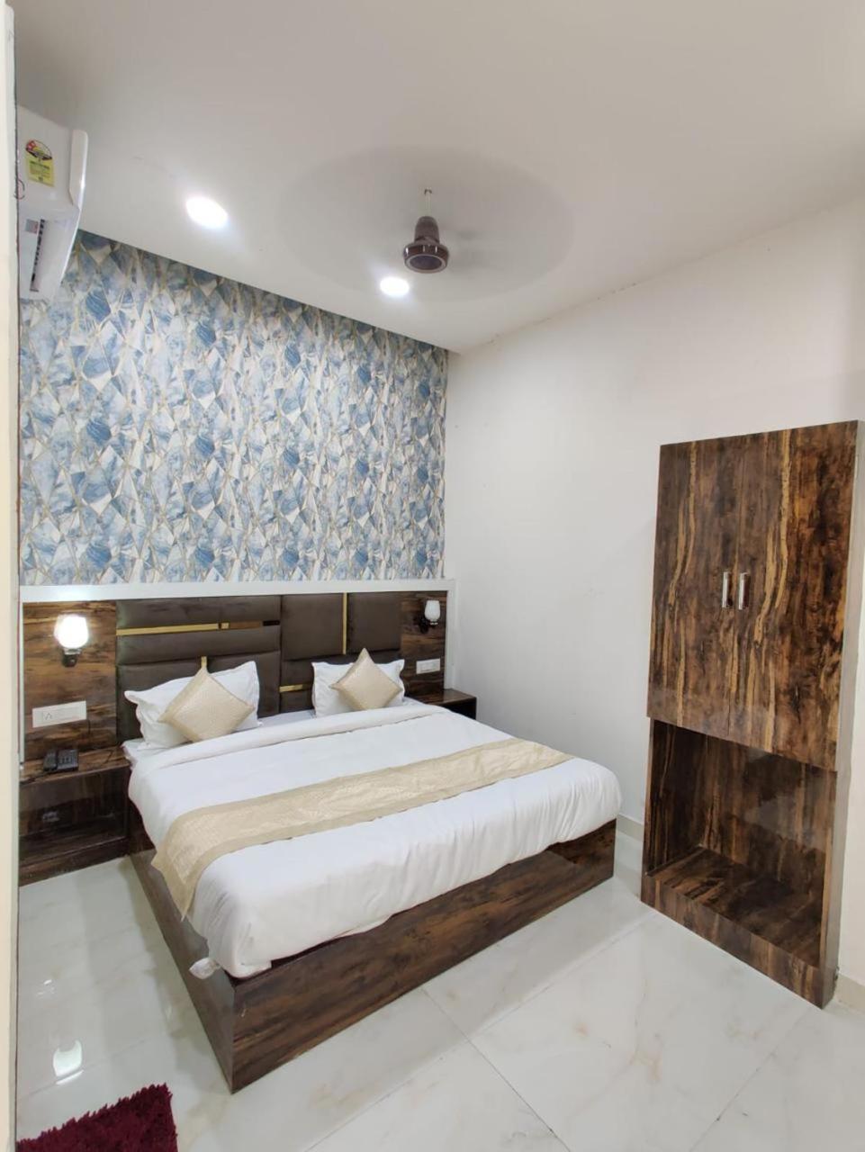 Hotel Gs Amritsar 200 Mtr From Golden Temple Екстер'єр фото